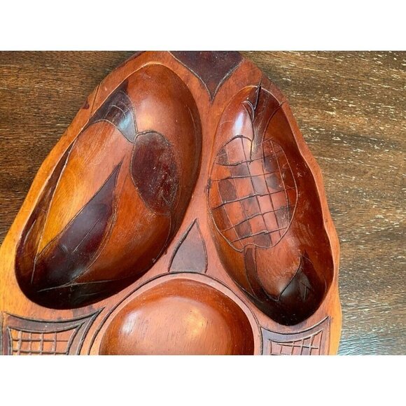 - Carved Oval Wooden Bowl 5 Compartments Heavy - Picture 3 of 6